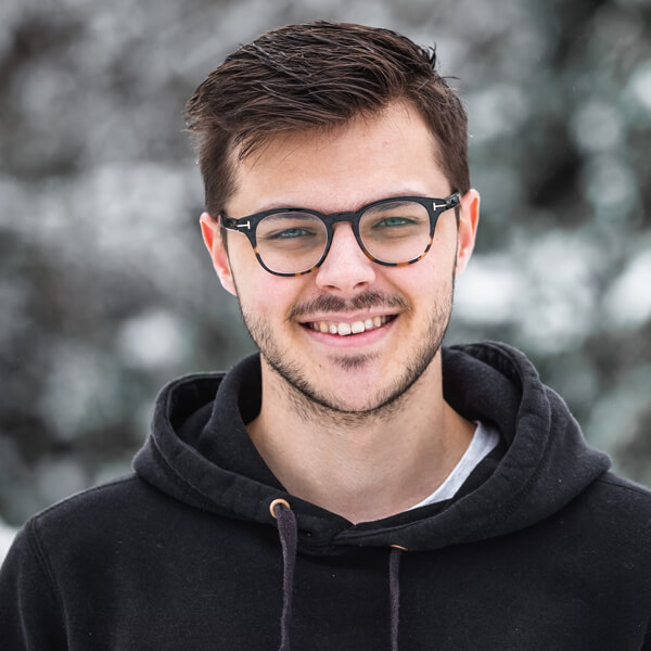 Dozent für Programmierung bei Travqoravelixkp